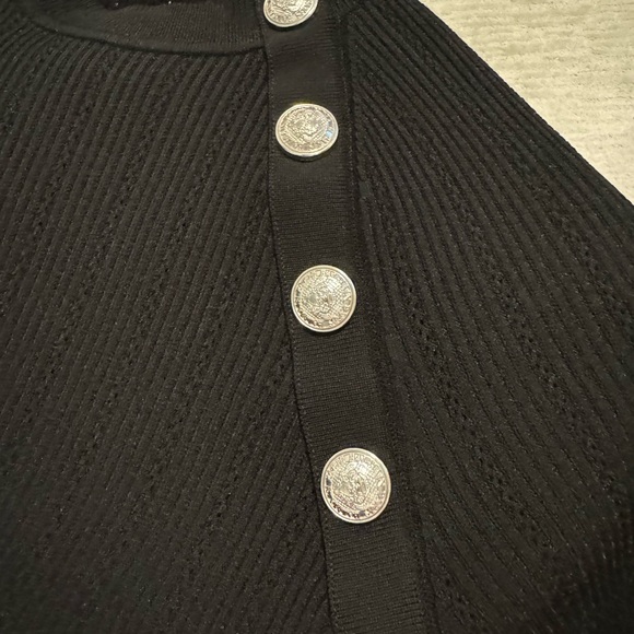 Balmain 3-button black short sleeve knit top - size 42 - Picture 3 of 8